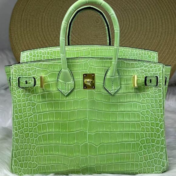 Classic Hermes Bag: A Stylish and Versatile Choice for Elegance - Picture 1 of 6